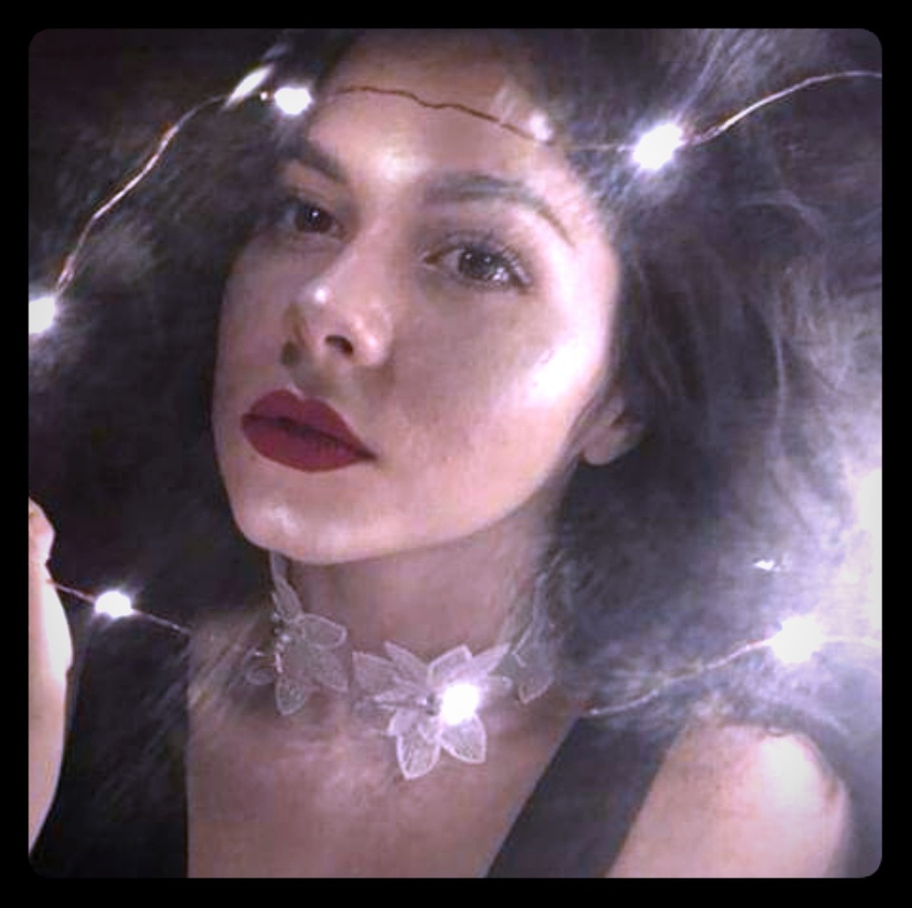 Nier automata lunartear / white flower choker